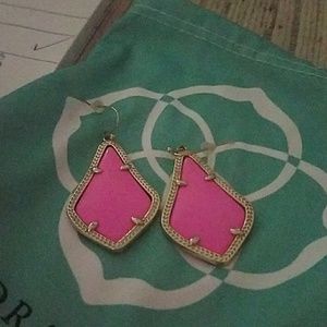 Beautiful Kendra Scott earrings